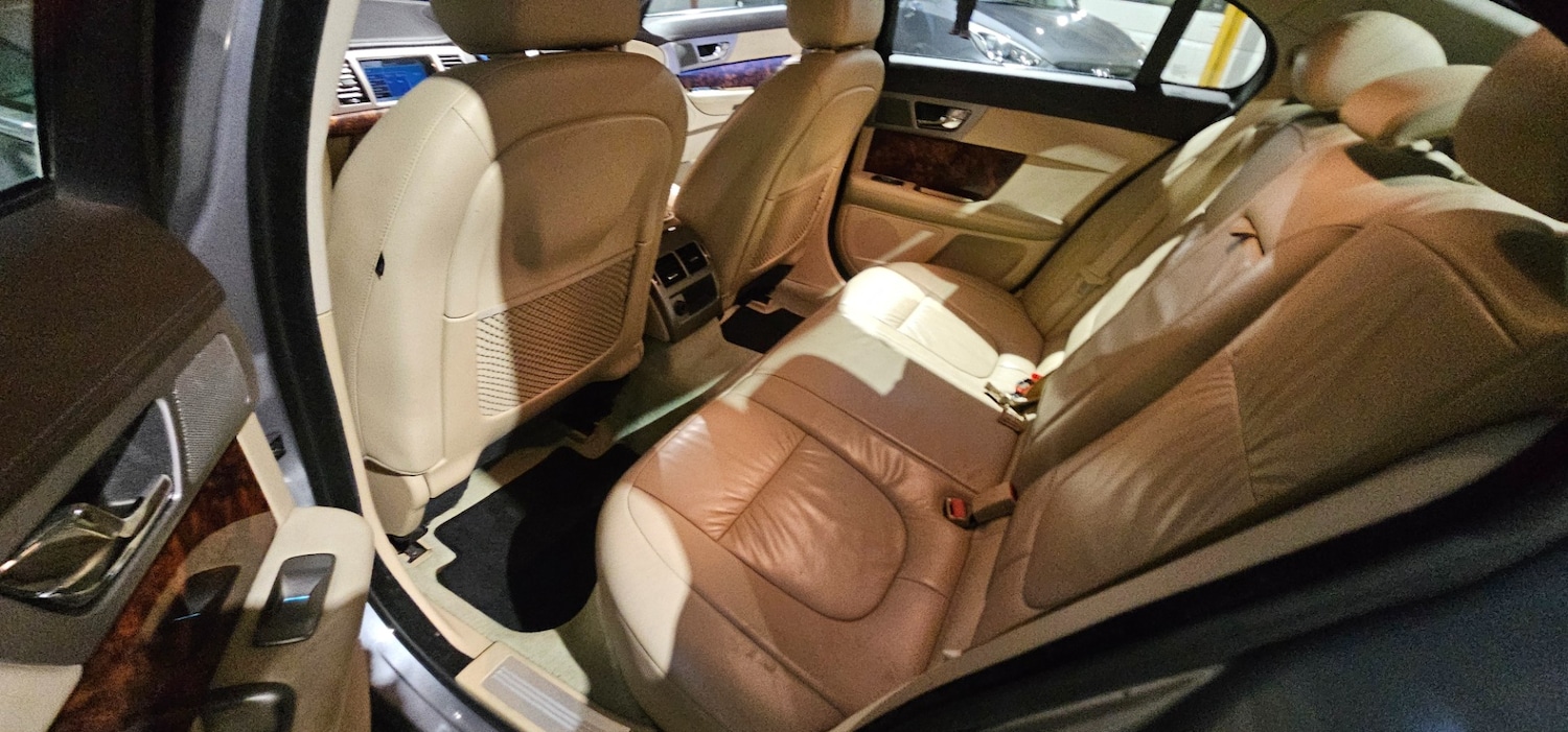 Used Jaguar XF 2010 for sale - 77357670: Photo 17