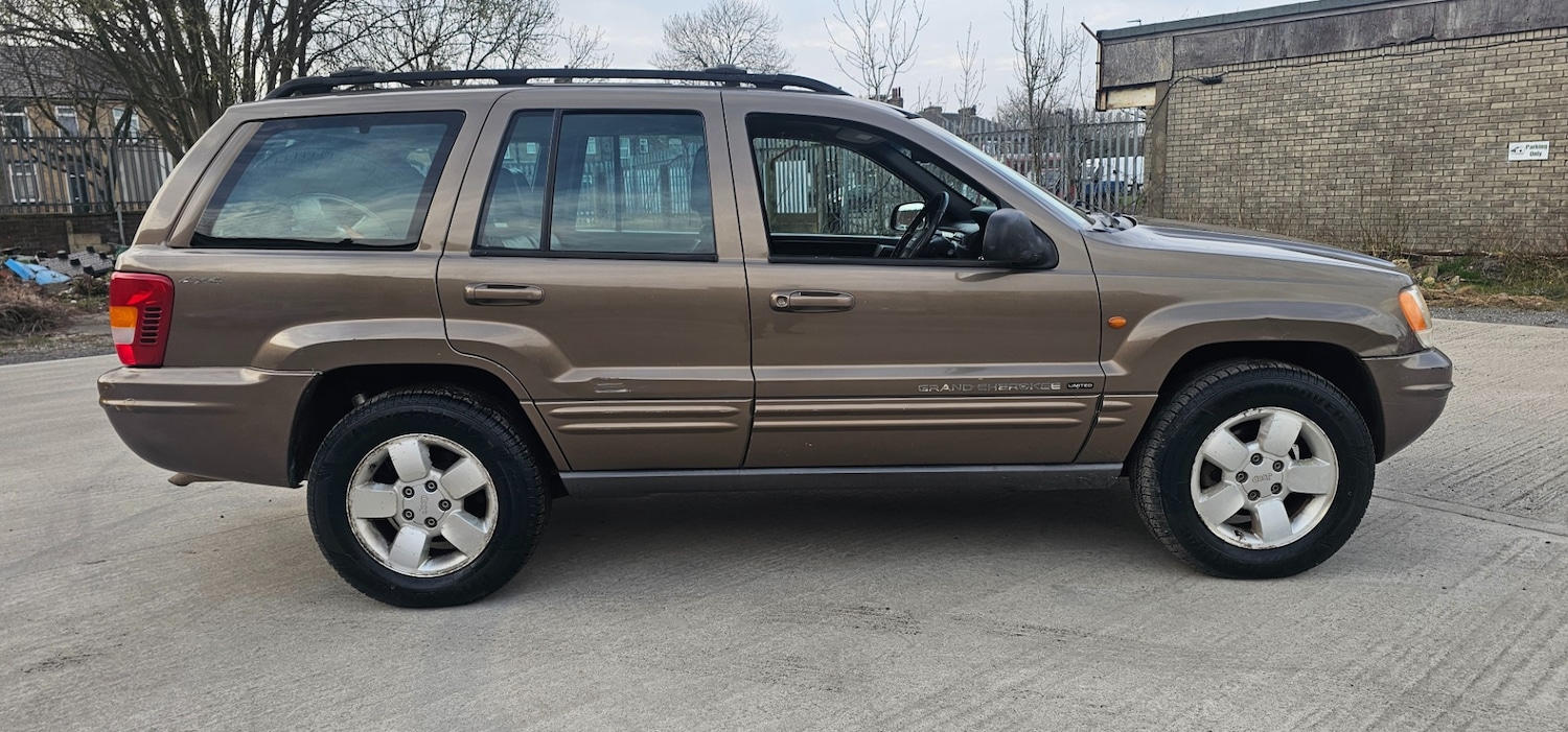 Used Jeep Grand Cherokee 2002 for sale - 77981925: Photo 2