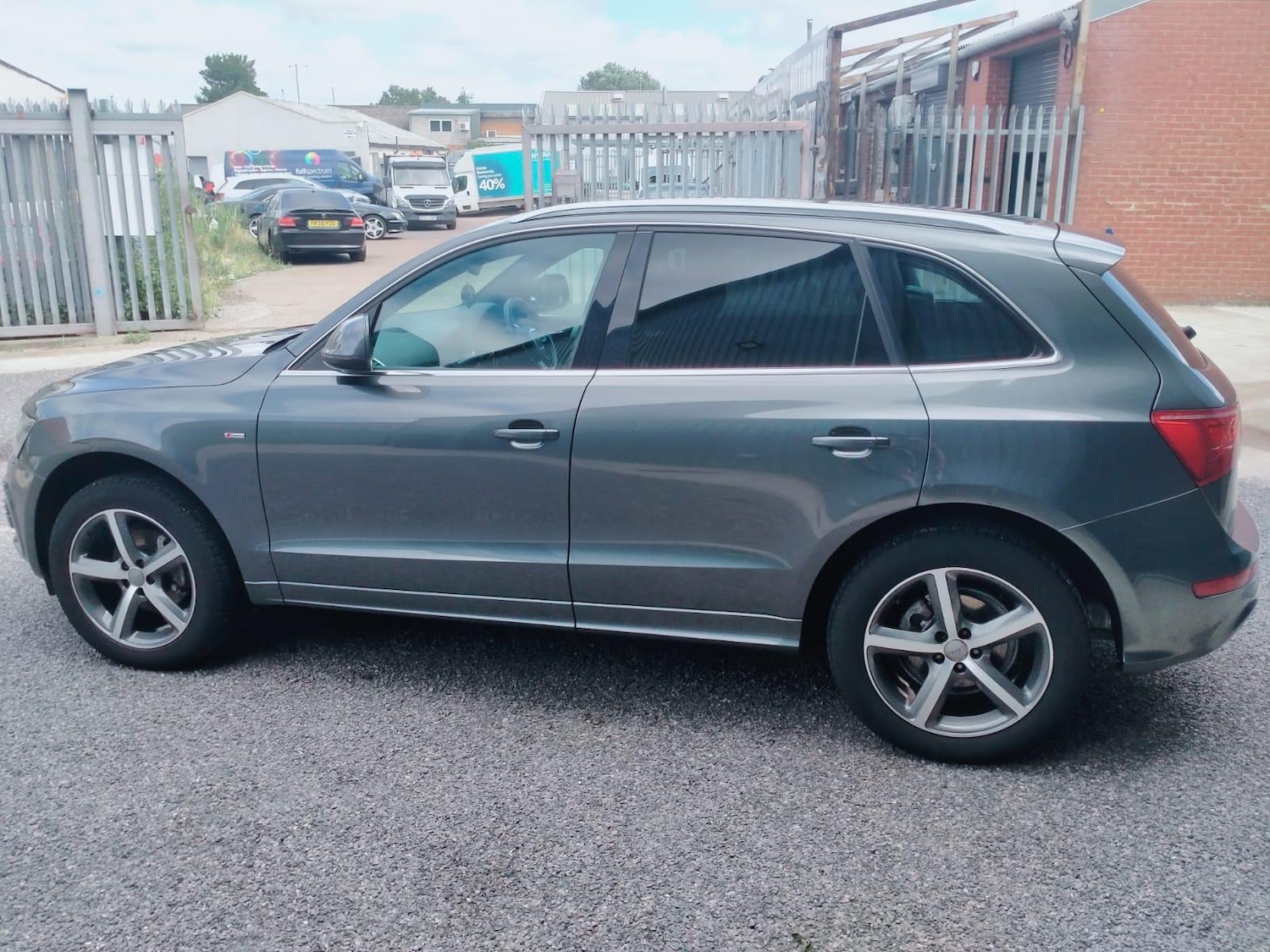 Used Audi Q5 2010 for sale - 78141103: Photo 12