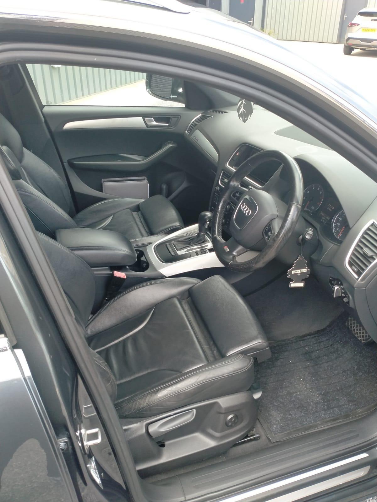 Used Audi Q5 2010 for sale - 78141103: Photo 4