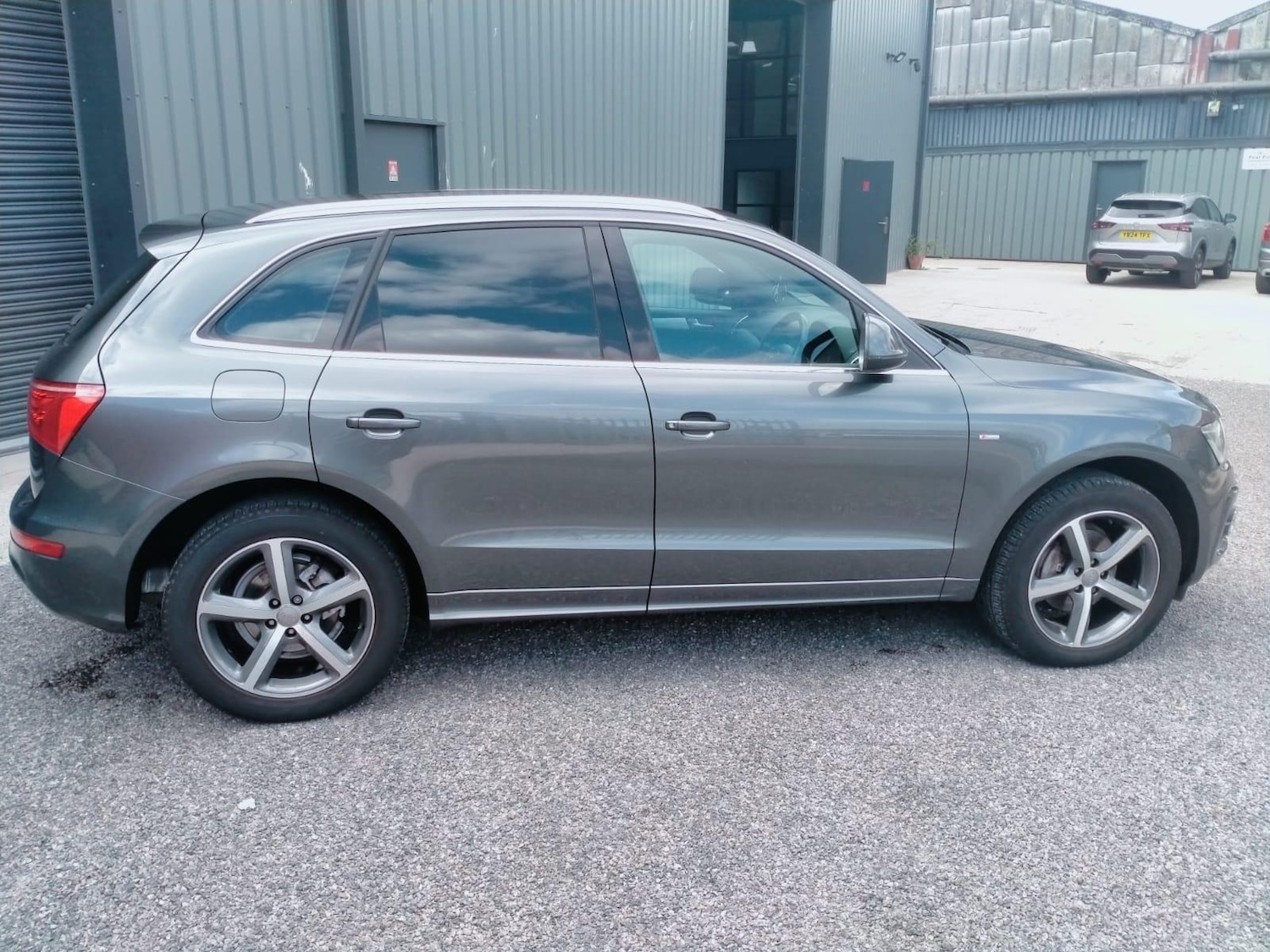 Used Audi Q5 2010 for sale - 78141103: Photo 8
