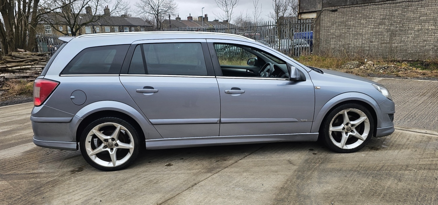 Used Vauxhall Astra 2010 for sale - 77790110: Photo 2