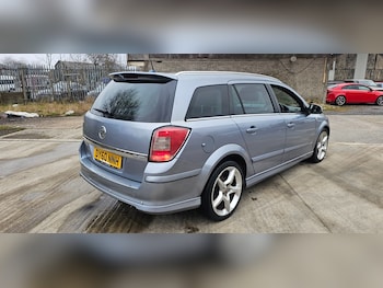 Used Vauxhall Astra 2010 for sale - 77790110: Photo