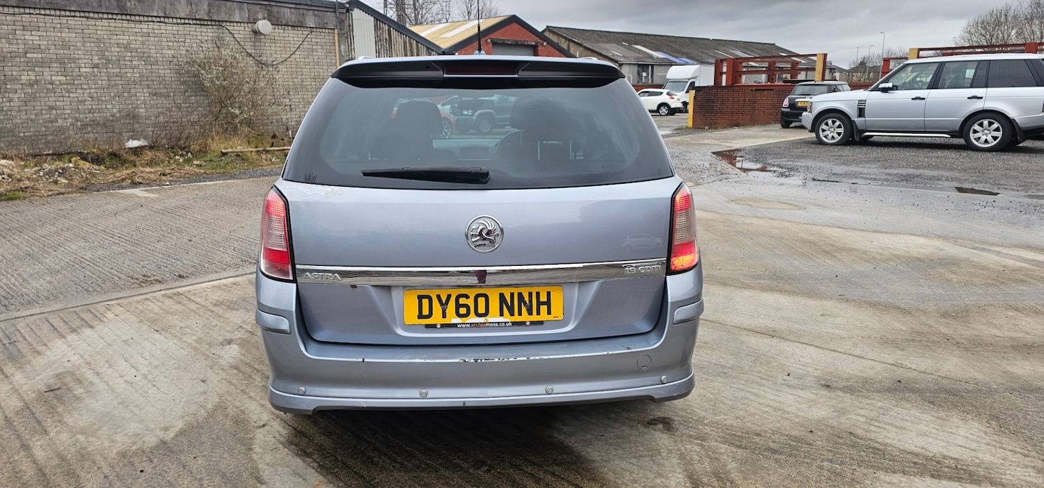 Used Vauxhall Astra 2010 for sale - 77790110: Photo 4