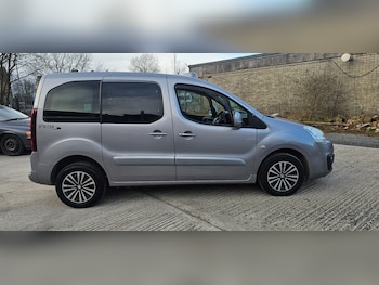 Used Peugeot Partner Tepee 2018 for sale - 77798798: Photo