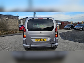 Used Peugeot Partner Tepee 2018 for sale - 77798798: Photo