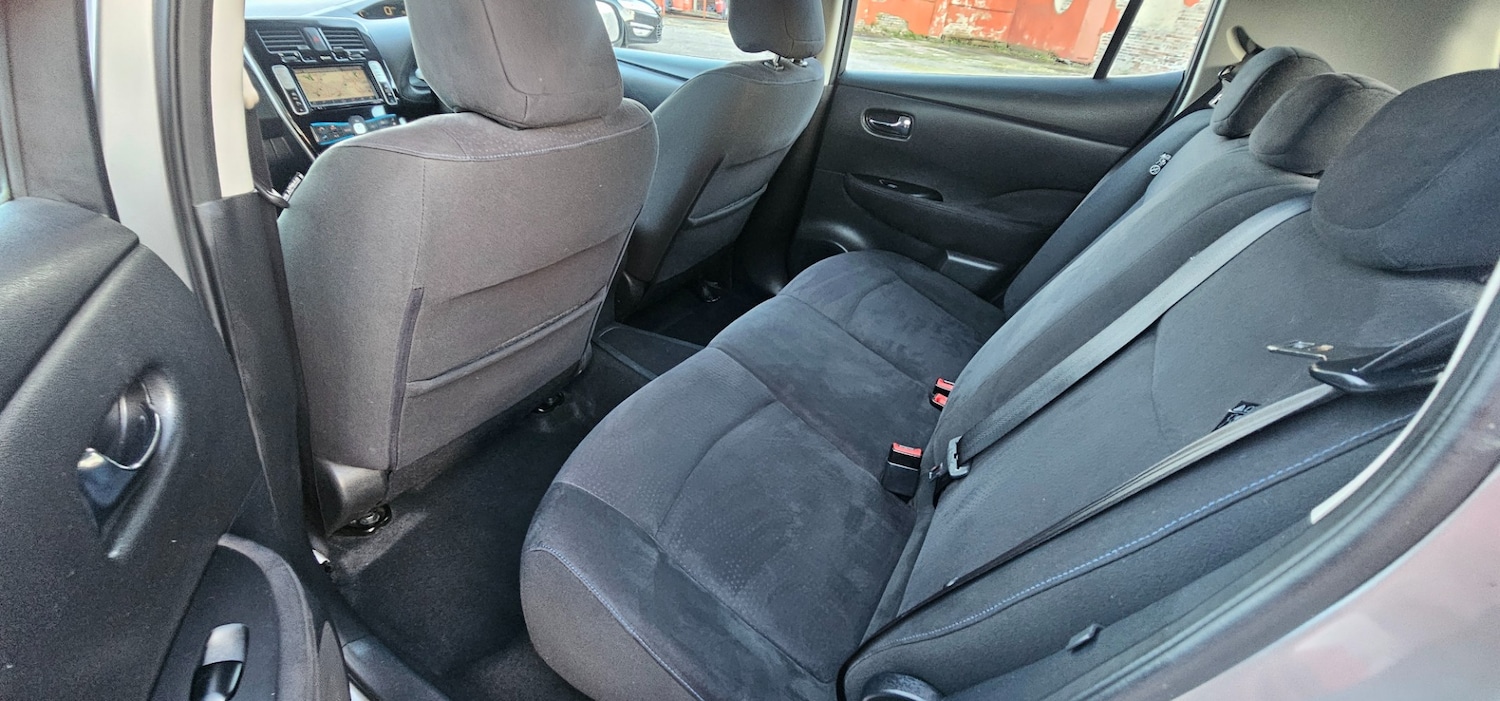 Used Nissan Leaf 2017 for sale - 78141136: Photo 12