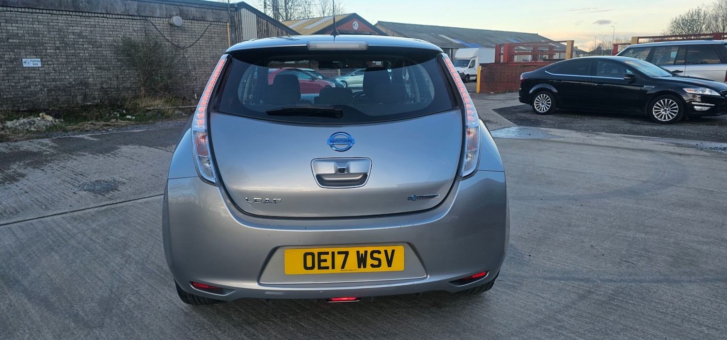 Used Nissan Leaf 2017 for sale - 78141136: Photo 4