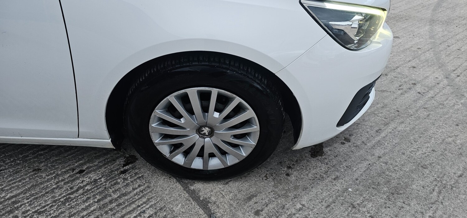 Used Peugeot 308 2019 for sale - 77682151: Photo 12