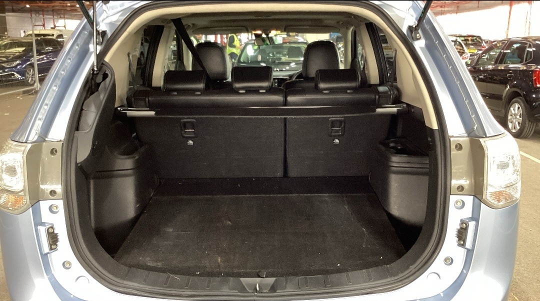 Used Mitsubishi Outlander 2015 for sale - 77682162: Photo 10