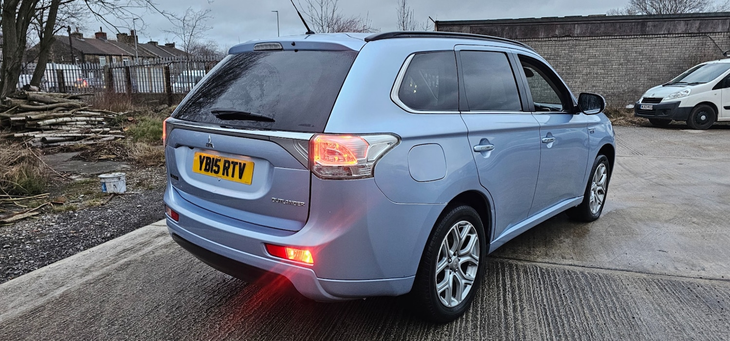 Used Mitsubishi Outlander 2015 for sale - 77682162: Photo 3