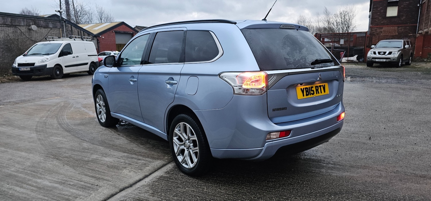 Used Mitsubishi Outlander 2015 for sale - 77682162: Photo 5
