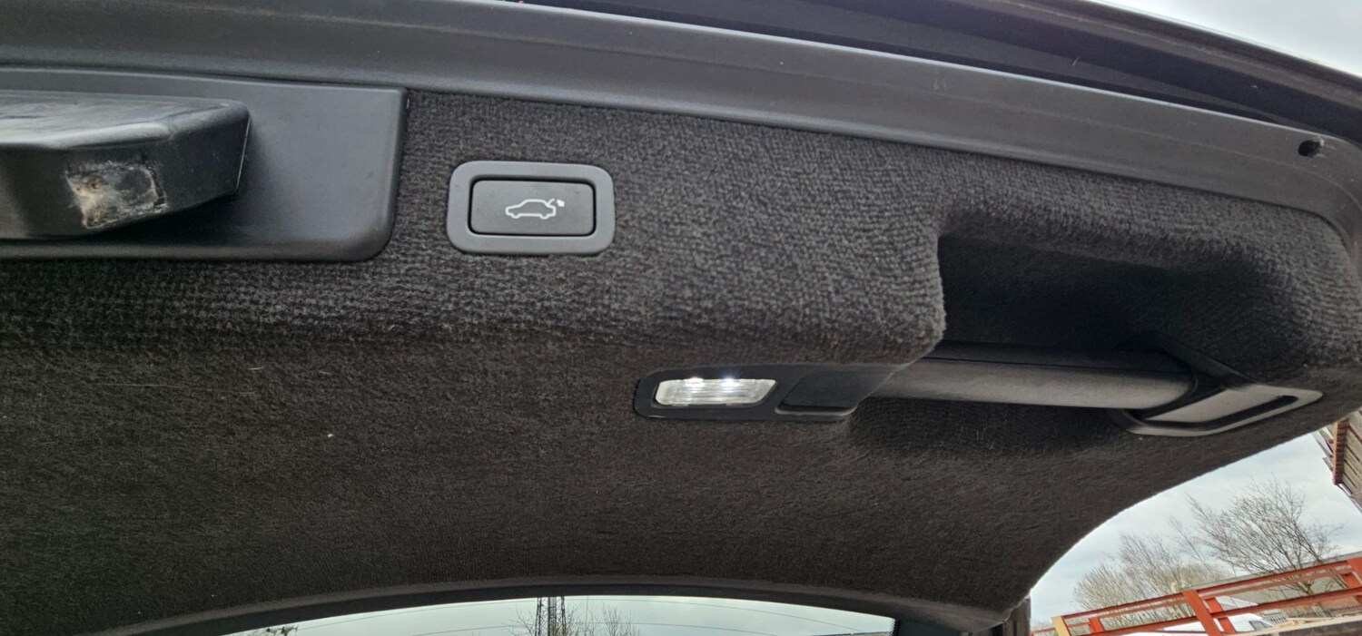 Used Jaguar XF 2015 for sale - 77682139: Photo 16