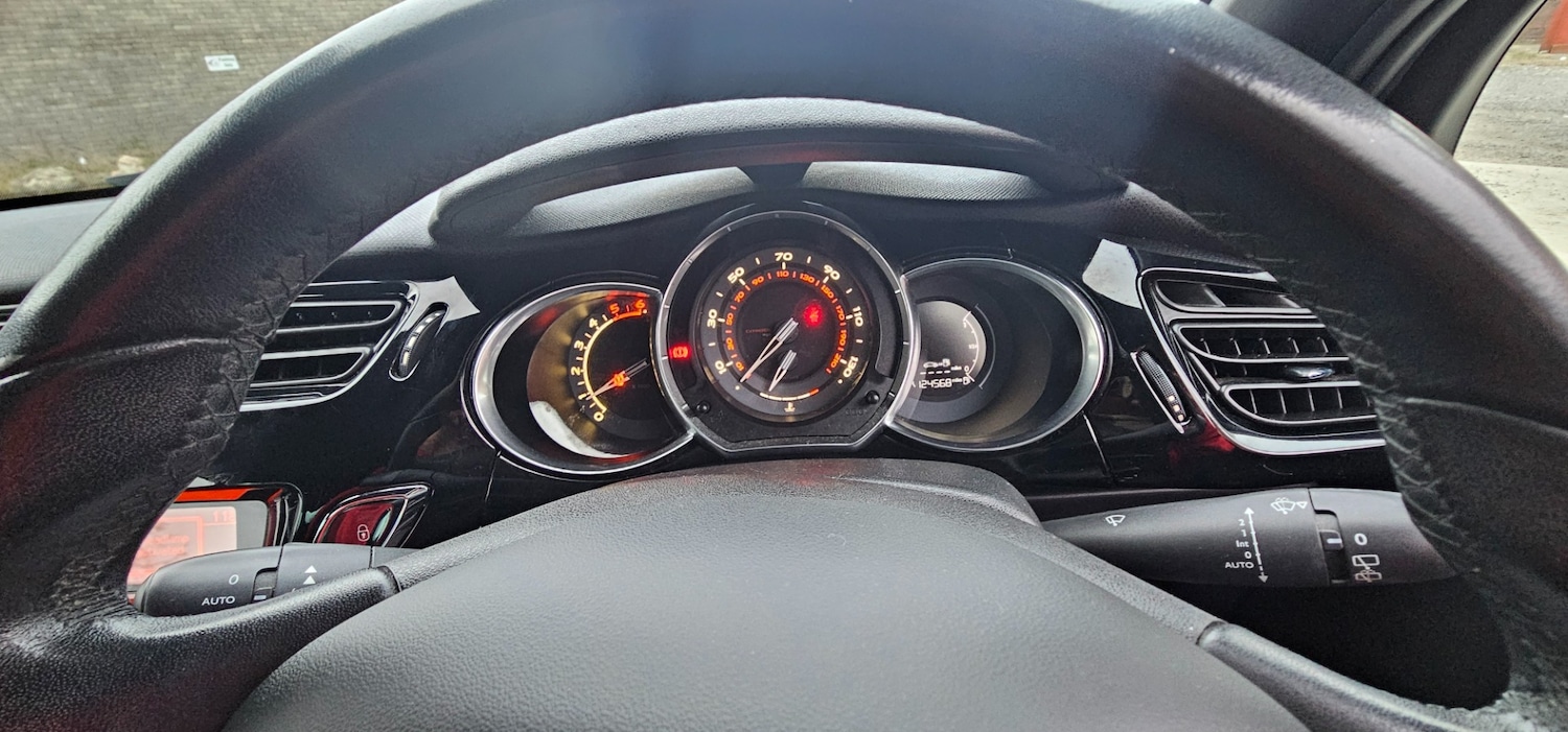 Used Citroen DS3 2015 for sale - 78121395: Photo 16