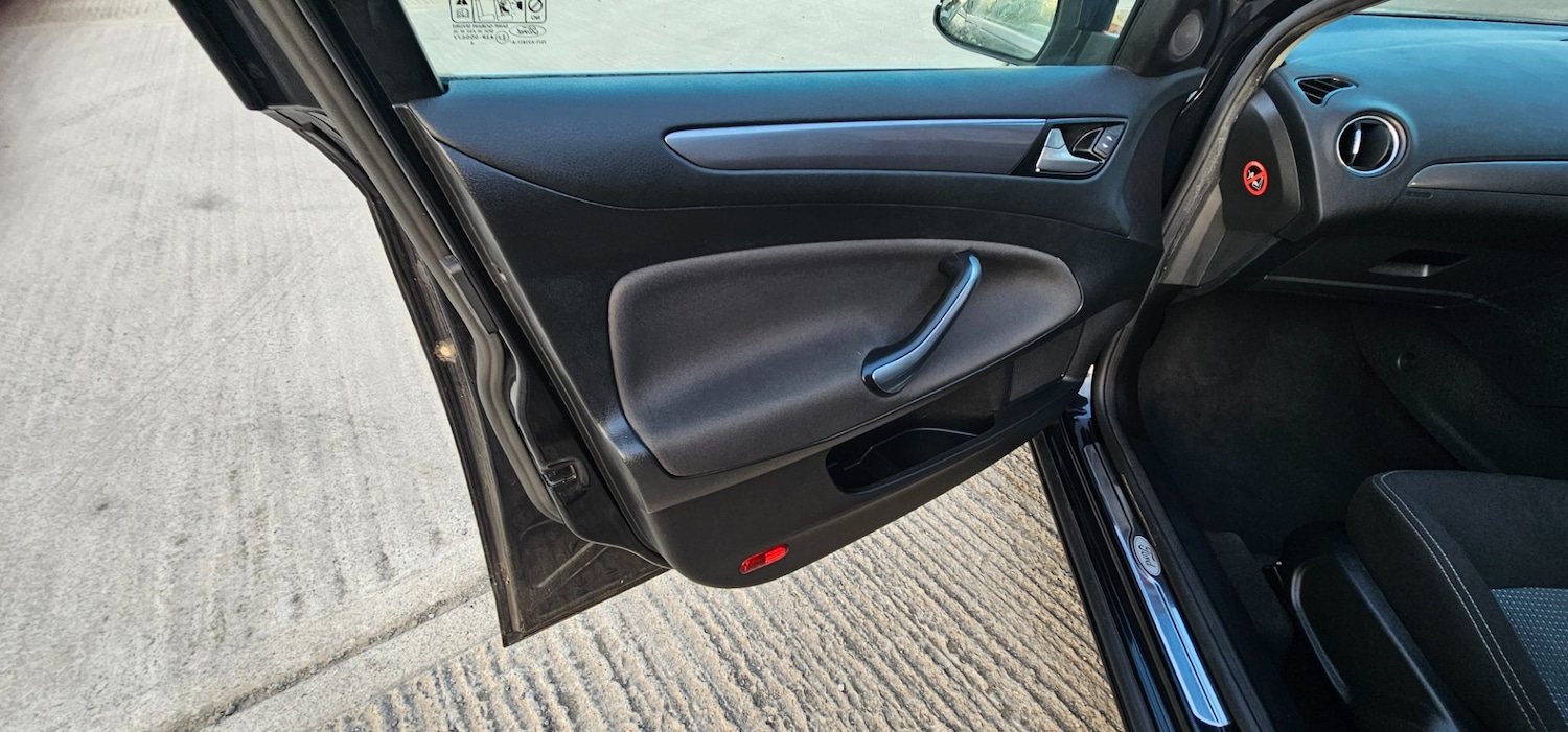 Used Ford Mondeo 2014 for sale - 77945501: Photo 17