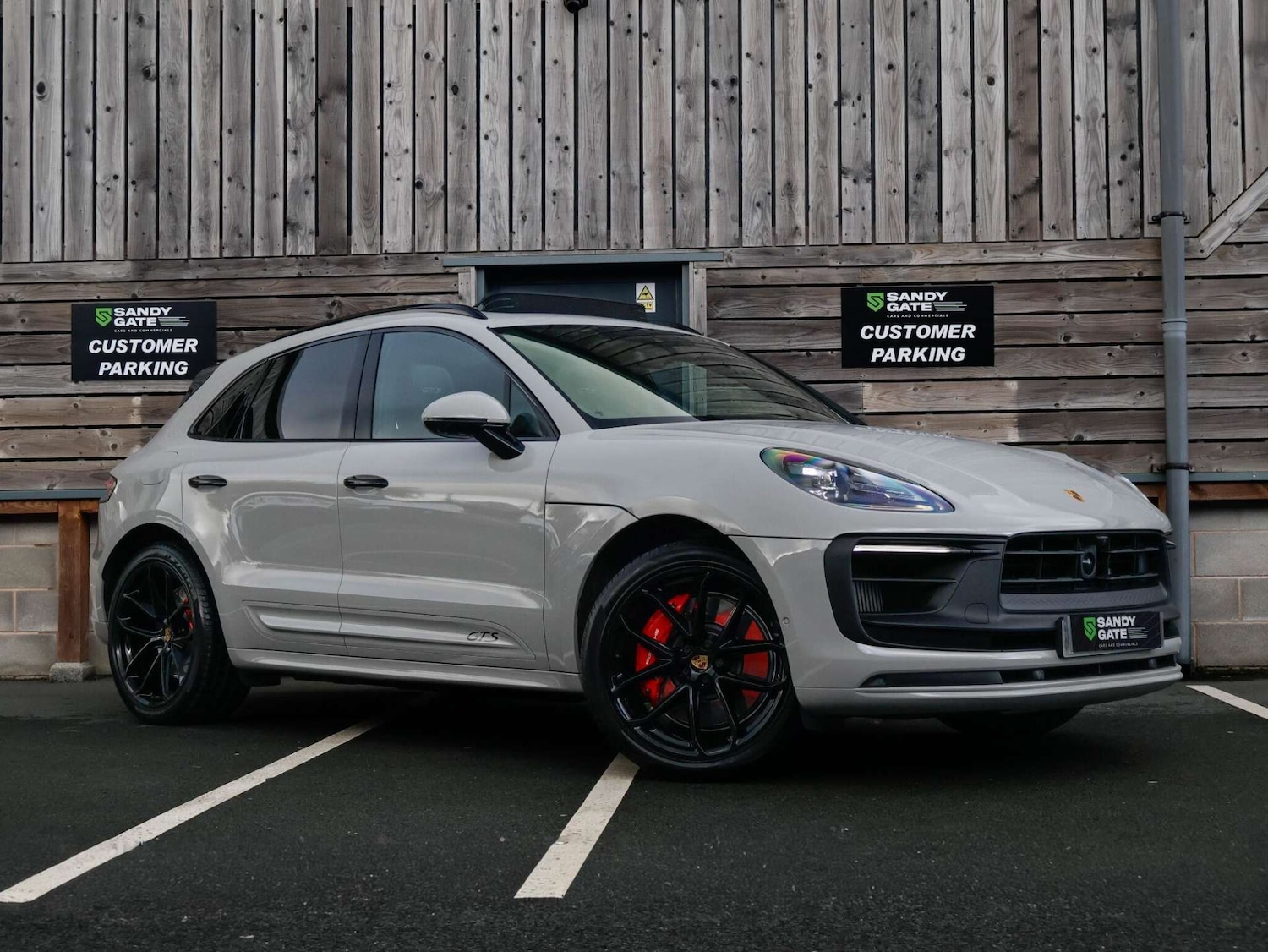 Used Porsche Macan 2024 for sale - 76797241: Photo 1