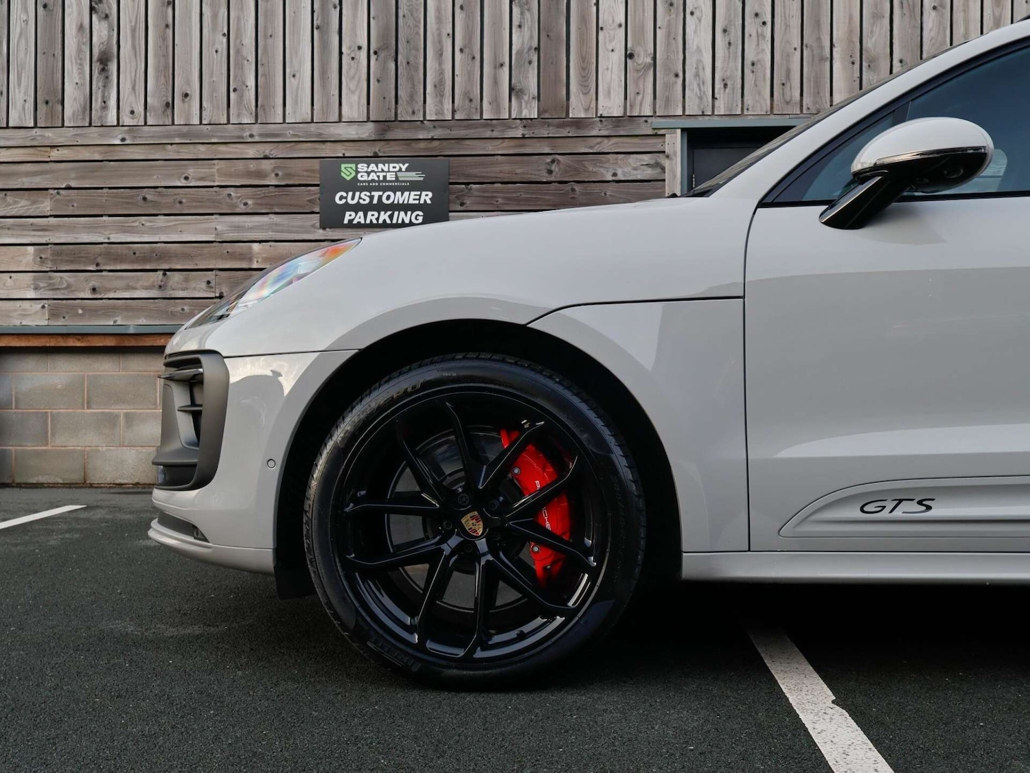 Used Porsche Macan 2024 for sale - 76797241: Photo 10