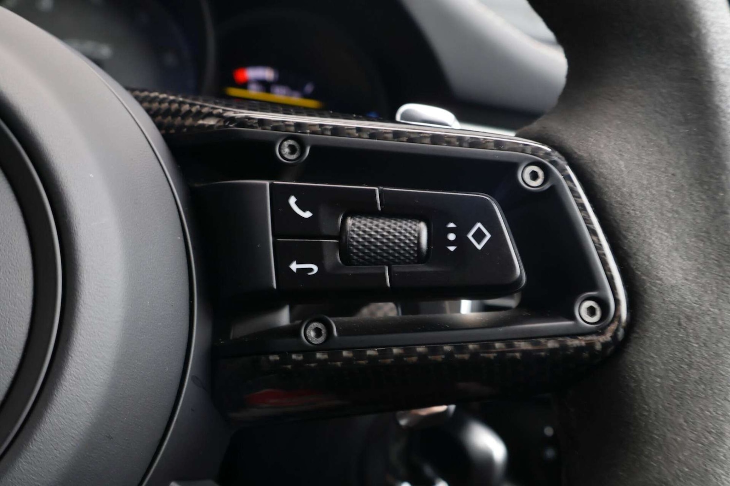 Used Porsche Macan 2024 for sale - 76797241: Photo 19