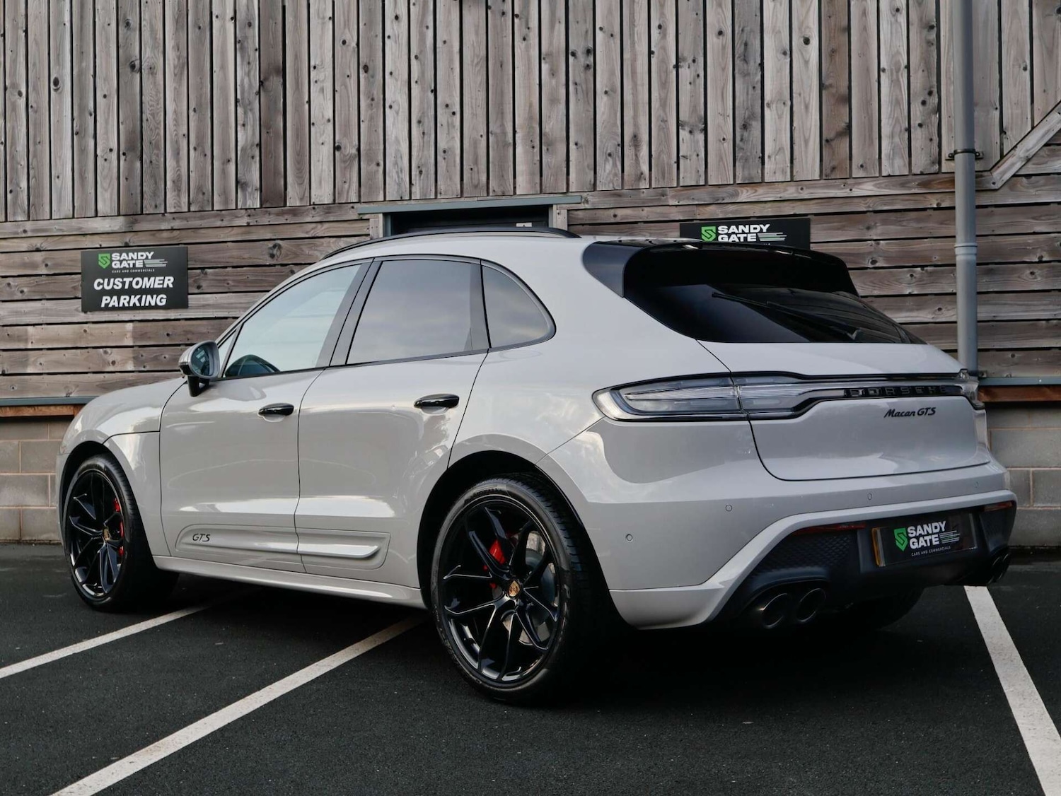Used Porsche Macan 2024 for sale - 76797241: Photo 3