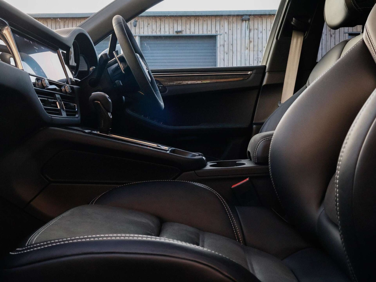 Used Porsche Macan 2024 for sale - 76797241: Photo 35