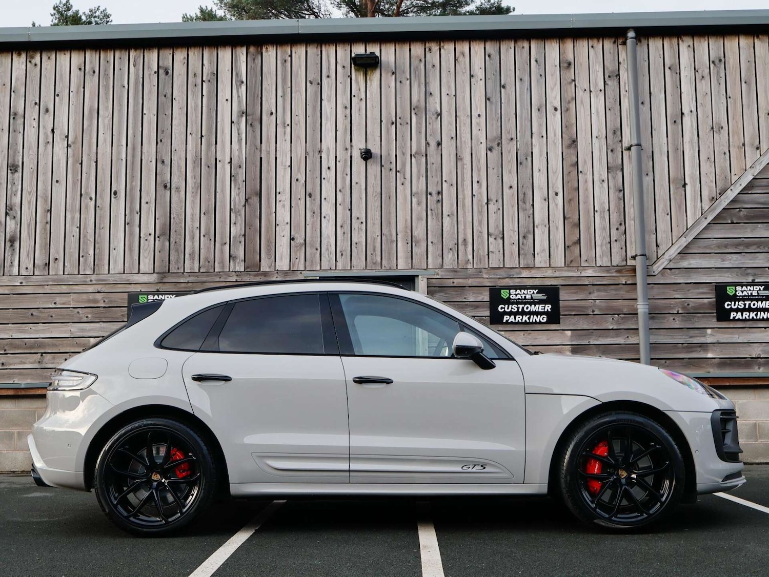 Used Porsche Macan 2024 for sale - 76797241: Photo 9