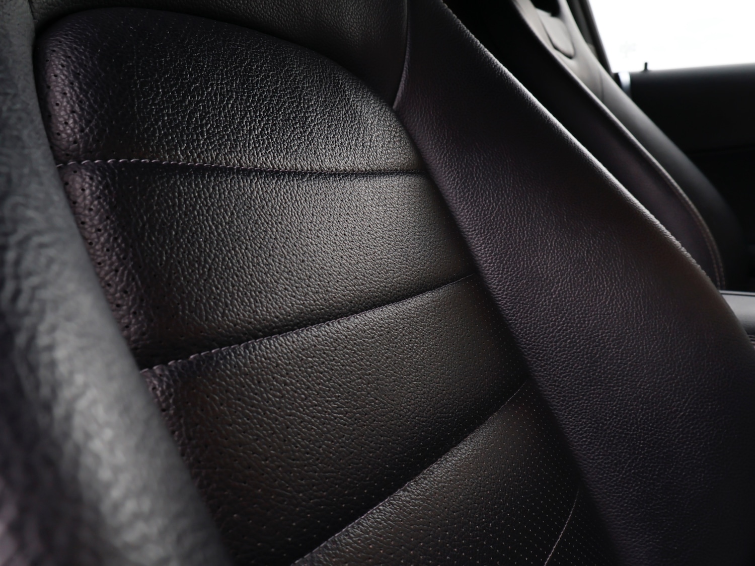 Used Mercedes-Benz C Class 2017 for sale - 76490848: Photo 35