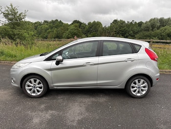 Used Ford Fiesta 2010 for sale - 74754047: Photo