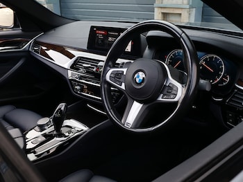 Used BMW 5 Series 2017 for sale - 76401968: Photo