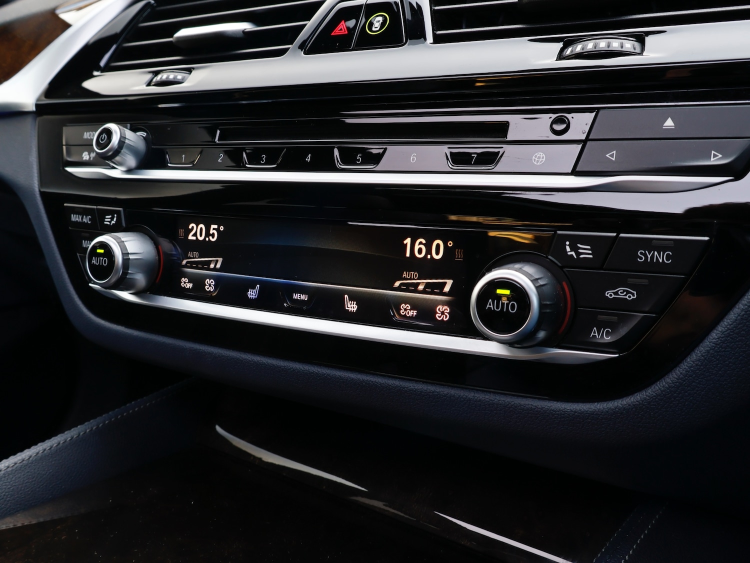 Used BMW 5 Series 2017 for sale - 76401968: Photo 37