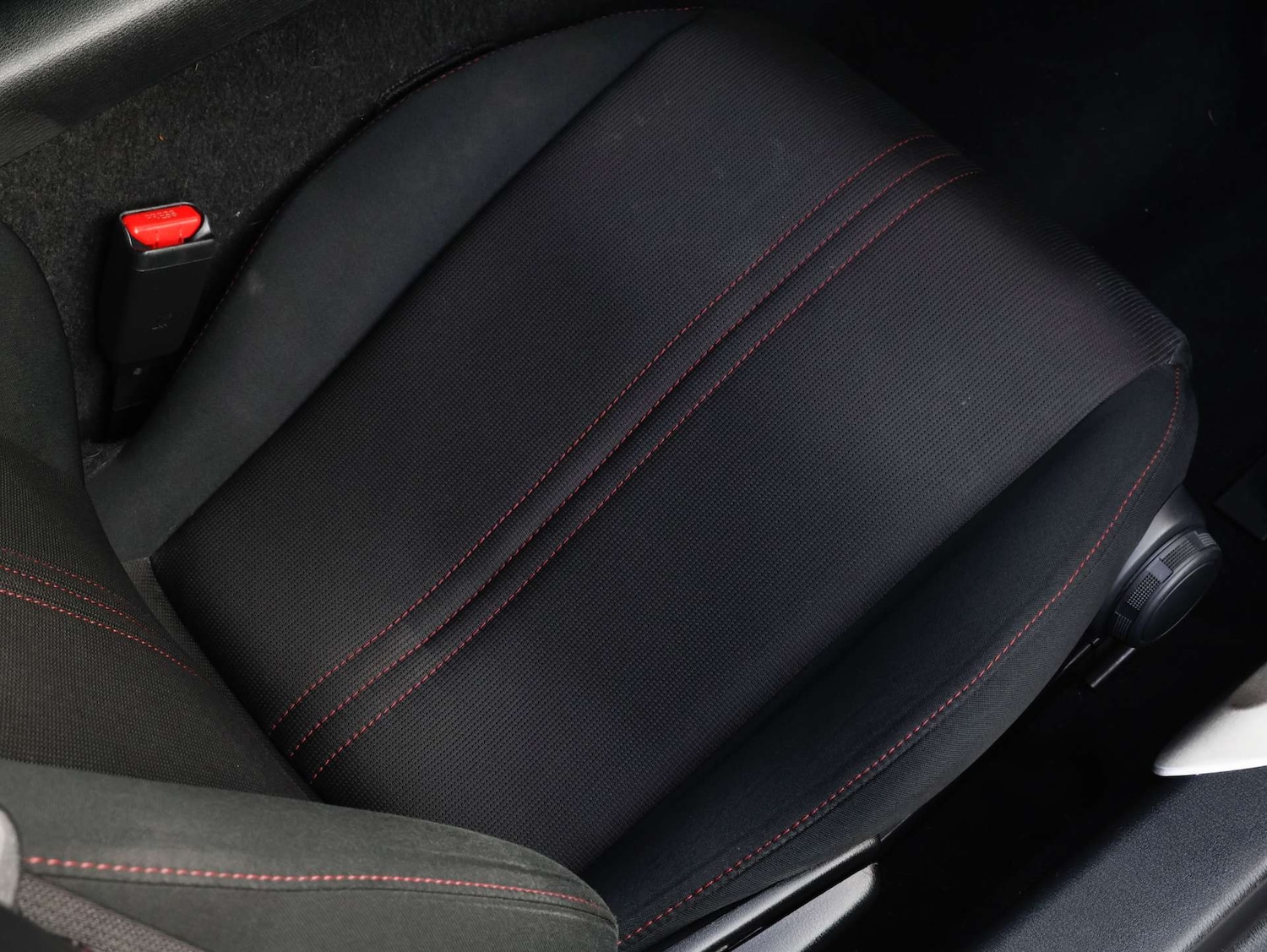 Used Mazda MX-5 2017 for sale - 76957019: Photo 17