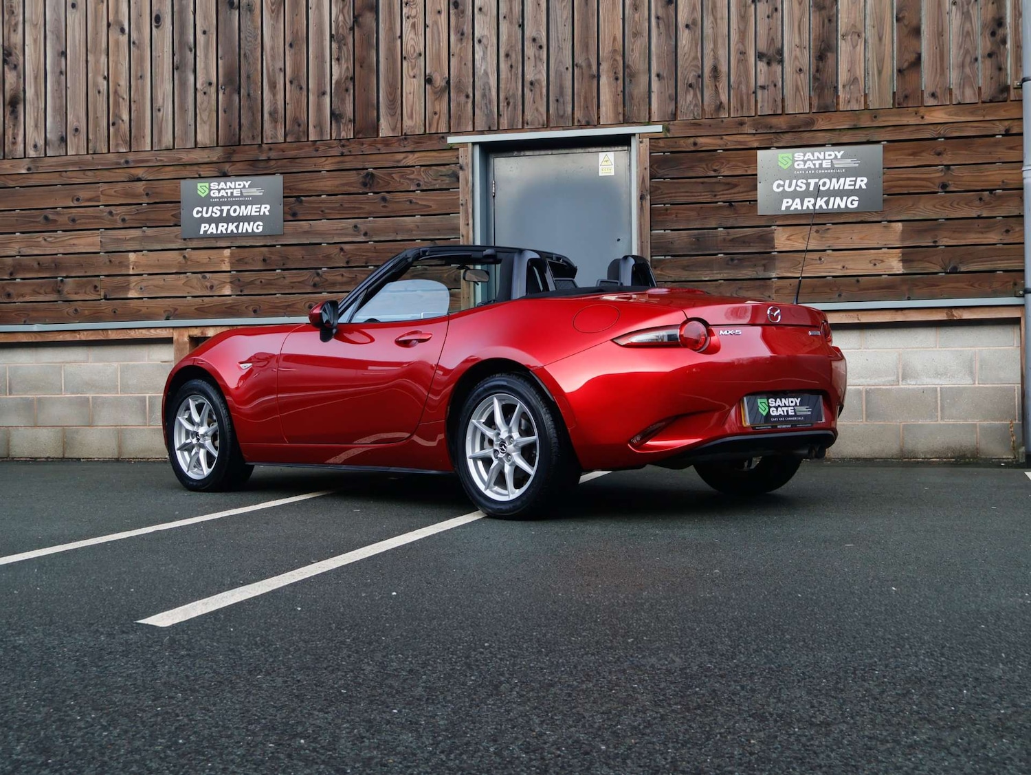 Used Mazda MX-5 2017 for sale - 76957019: Photo 3