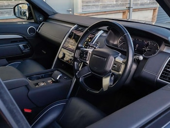 Used Land Rover Discovery 2022 for sale - 76797230: Photo