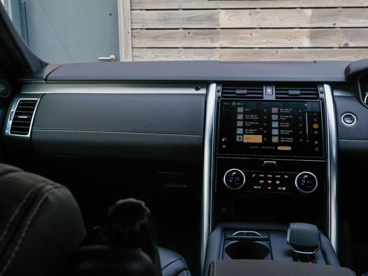 Used Land Rover Discovery 2022 for sale - 76797230: Photo 31