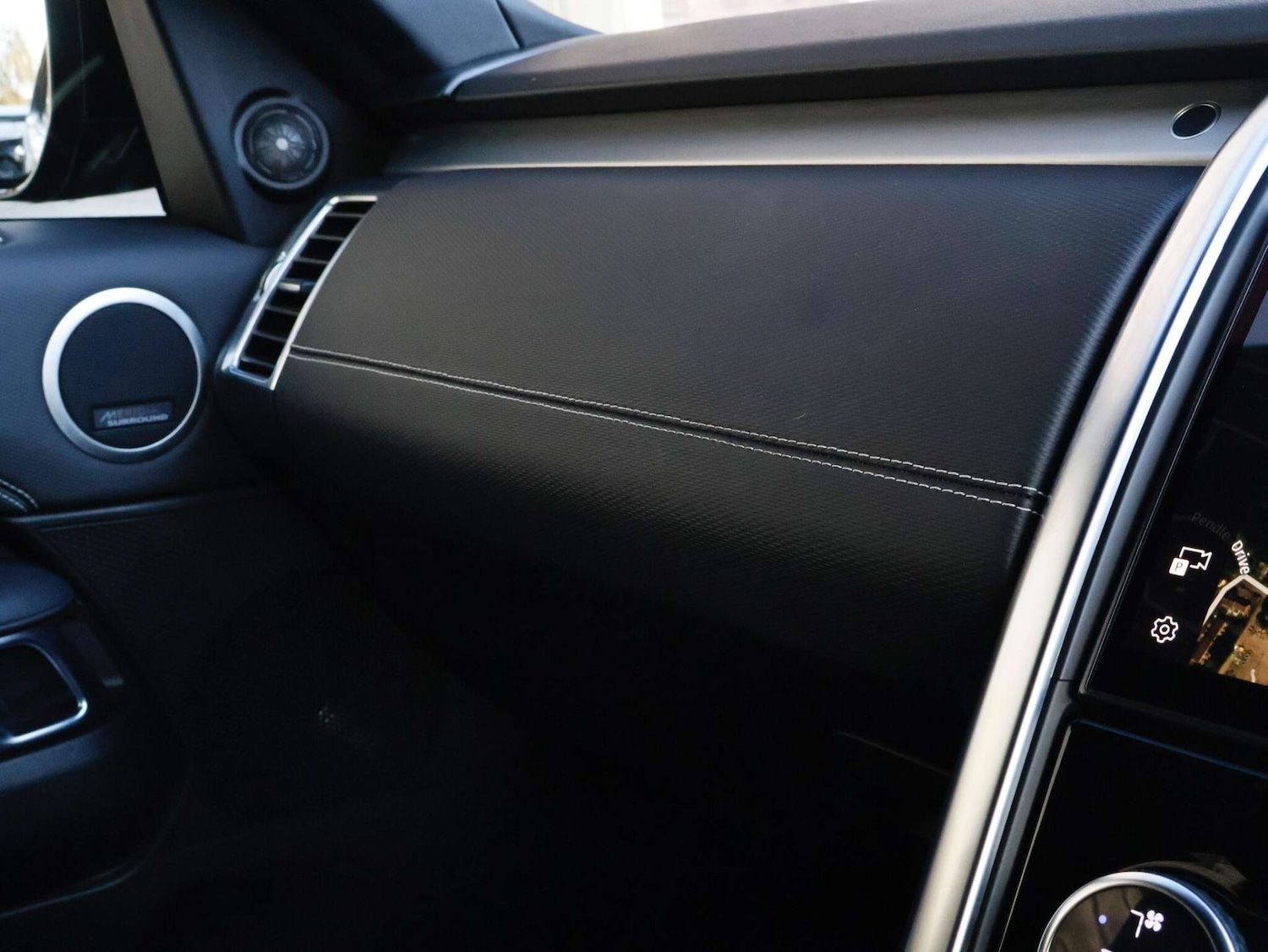 Used Land Rover Discovery 2022 for sale - 76797230: Photo 32