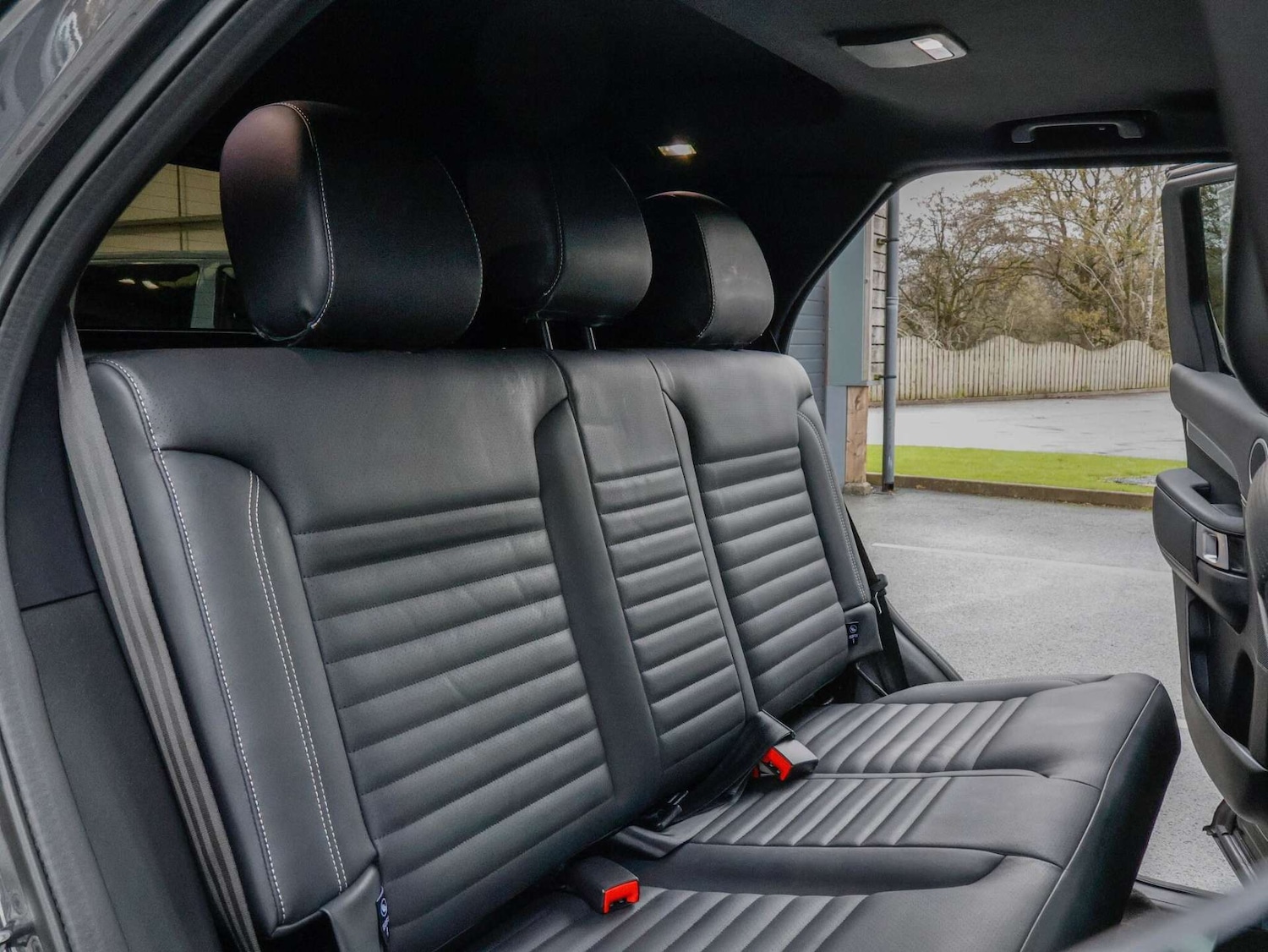 Used Land Rover Discovery 2022 for sale - 76797230: Photo 34