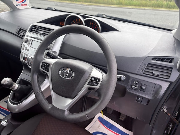 Used Toyota Verso 2011 for sale - 74961460: Photo 18
