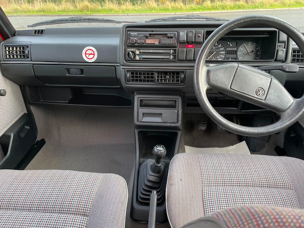 Used Volkswagen Golf 1990 for sale - 69160950: Photo 22