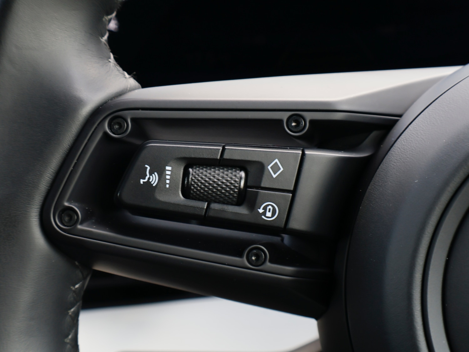 Used Porsche Taycan 2023 for sale - 76384260: Photo 13