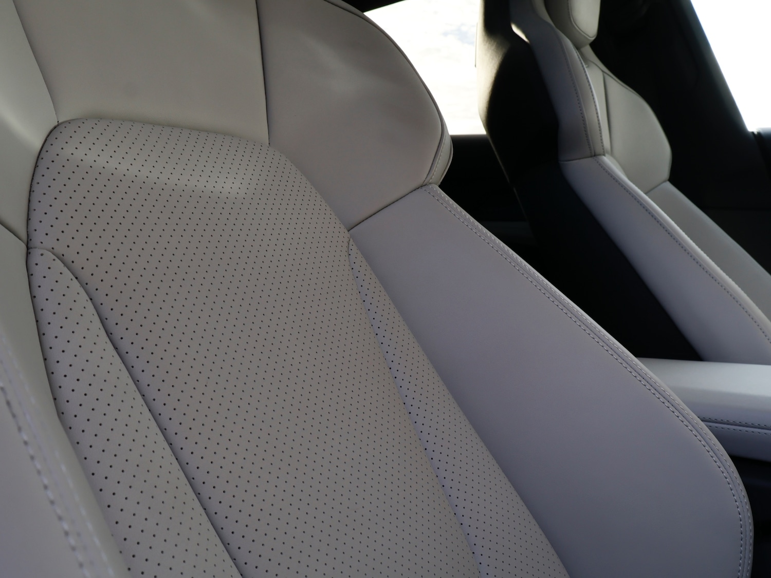 Used Porsche Taycan 2023 for sale - 76384260: Photo 27