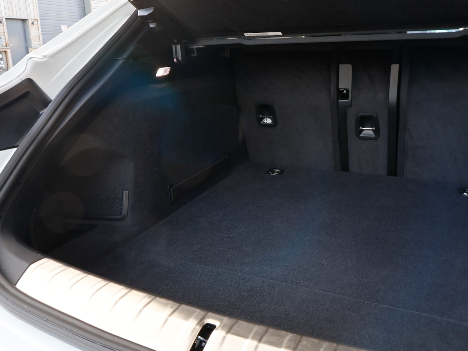 Used Porsche Taycan 2023 for sale - 76384260: Photo 36