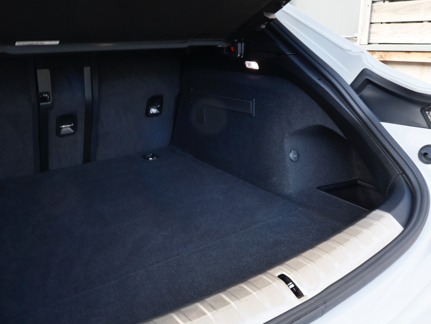 Used Porsche Taycan 2023 for sale - 76384260: Photo 37