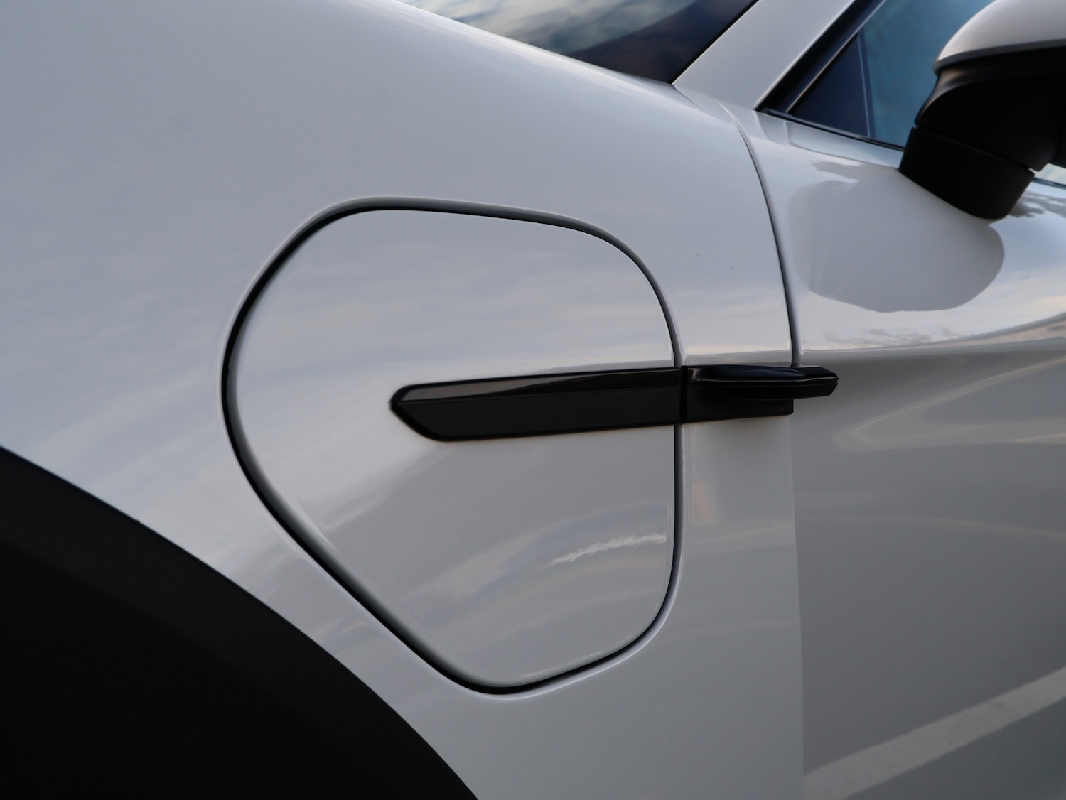 Used Porsche Taycan 2023 for sale - 76384260: Photo 48