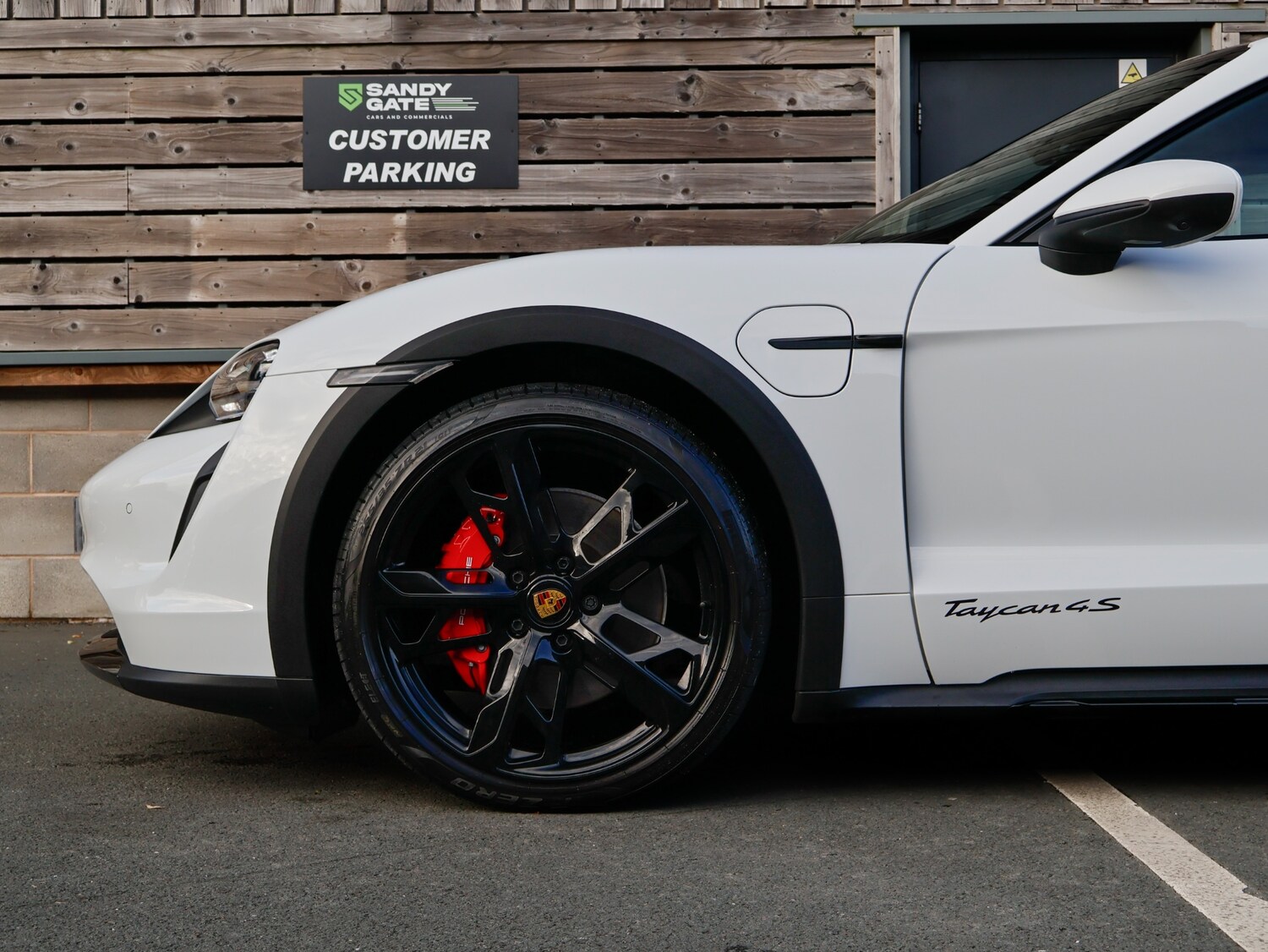 Used Porsche Taycan 2023 for sale - 76384260: Photo 8