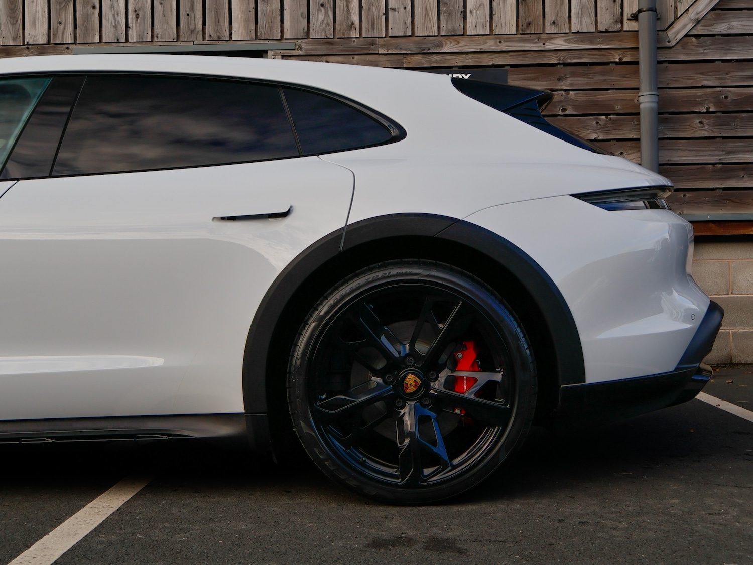 Used Porsche Taycan 2023 for sale - 76384260: Photo 9