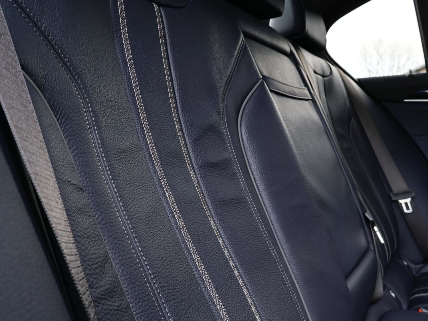 Used BMW 5 Series 2017 for sale - 76797235: Photo 37