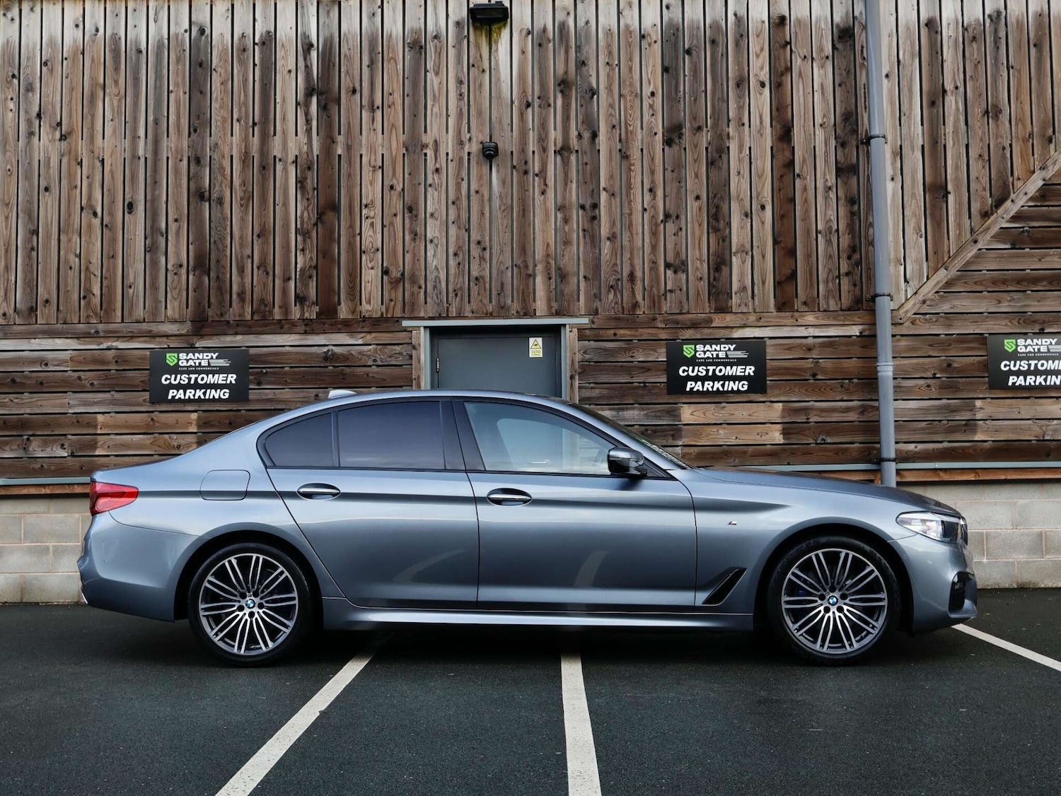 Used BMW 5 Series 2017 for sale - 76797235: Photo 8