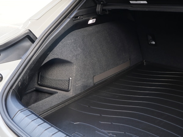 Used Porsche Taycan 2021 for sale - 75904202: Photo 37
