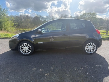 Used Renault Clio 2011 for sale - 78245663: Photo