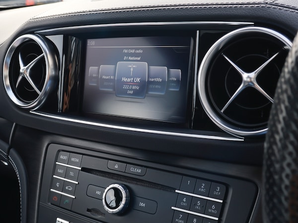 Used Mercedes-Benz SL 2017 for sale - 76156377: Photo 24
