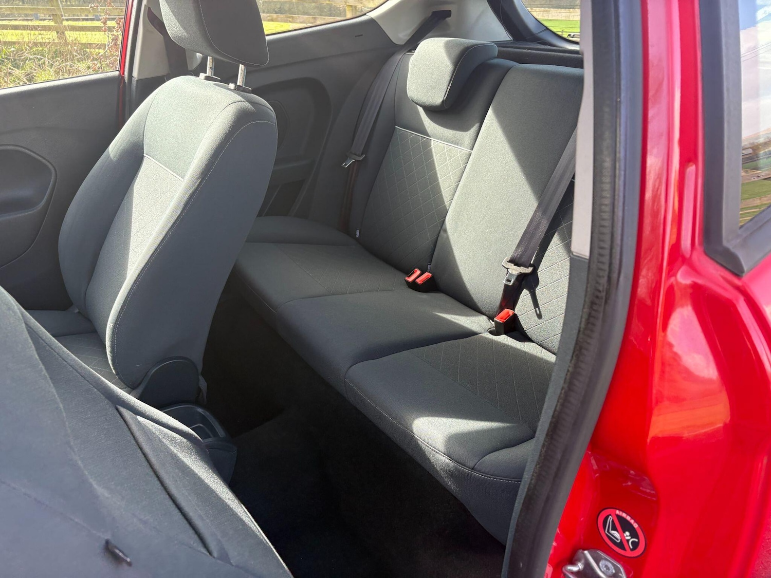 Used Ford Fiesta 2012 for sale - 78047305: Photo 27